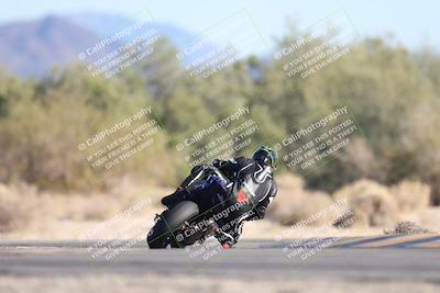 media/Dec-07-2025-CVMA (Sun) [[3e7d2de5dc]]/Race 12- Formula 40 MW and LW/